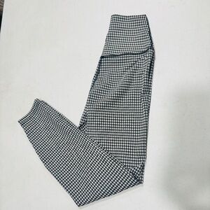 Nike Dry Fit Black and White Checkered Leggings, SZ XS